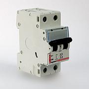 Автоматический выключатель Legrand DX C16, 16А, двухполюсный, 6кА (003433)